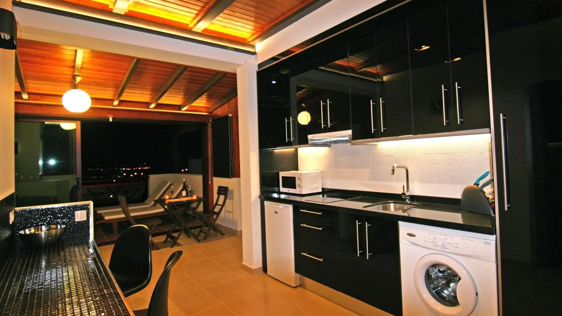 Crystalsuite. Beautiful Penthouse With Sea Views Corralejo 0*,  Espanha