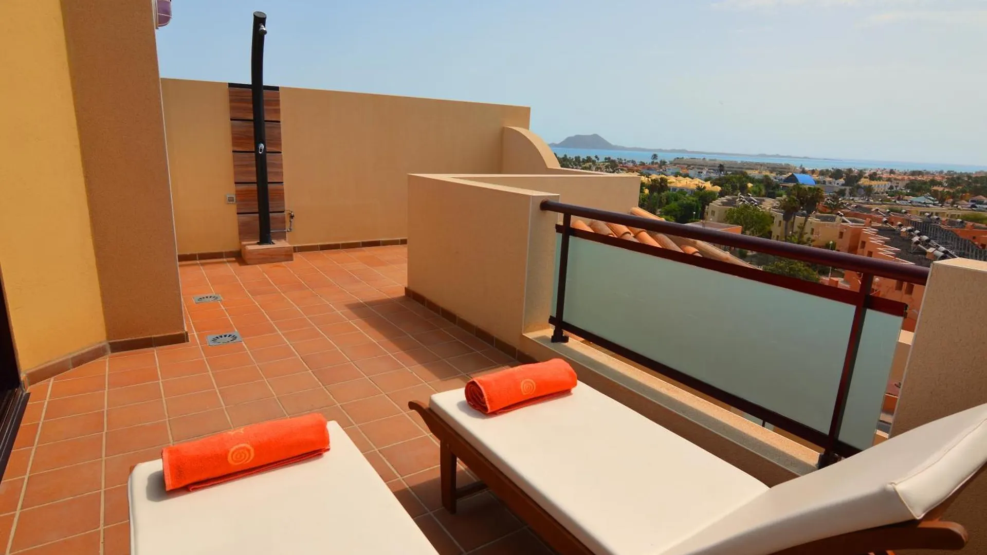 Crystalsuite. Beautiful Penthouse With Sea Views Corralejo