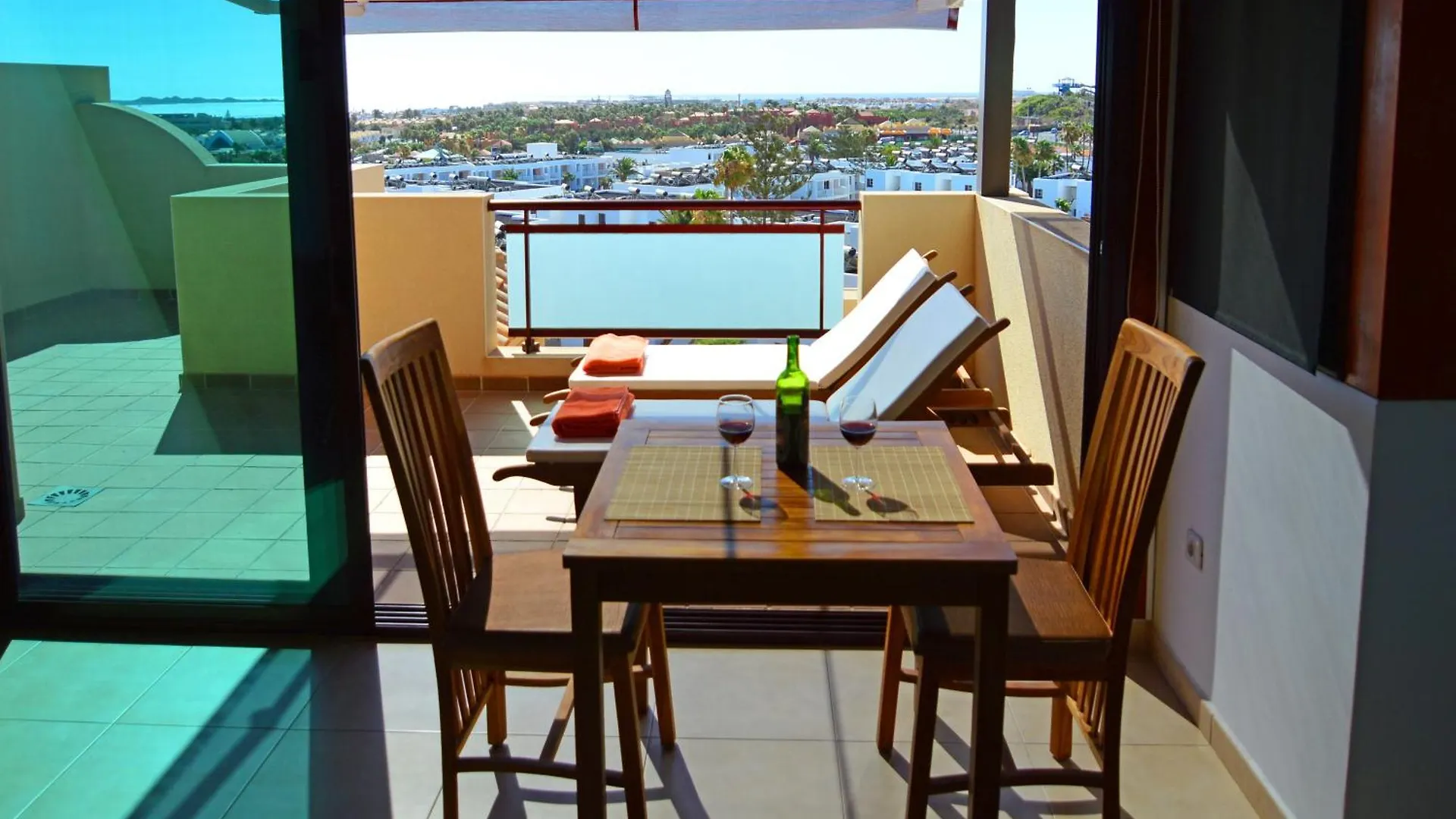 Crystalsuite. Beautiful Penthouse With Sea Views Corralejo Apartament